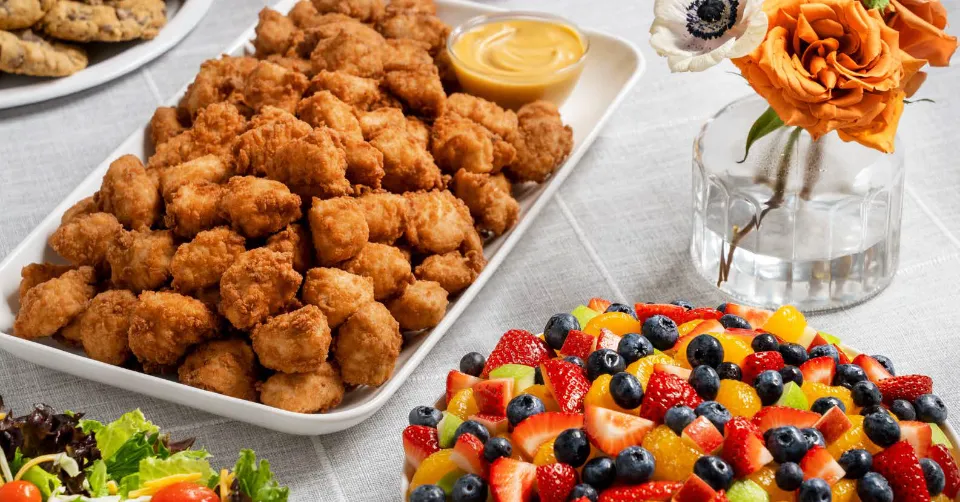 How Many Nuggets In Chick-Fil-A Tray (Full Guide 2023)