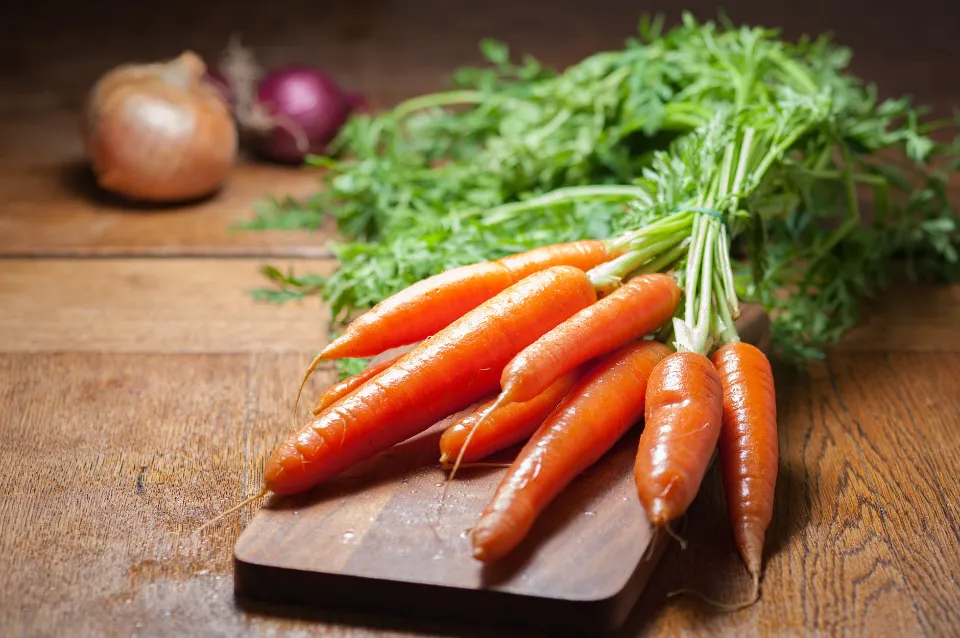 How Much Sodium Is in a Carrot (Find out)